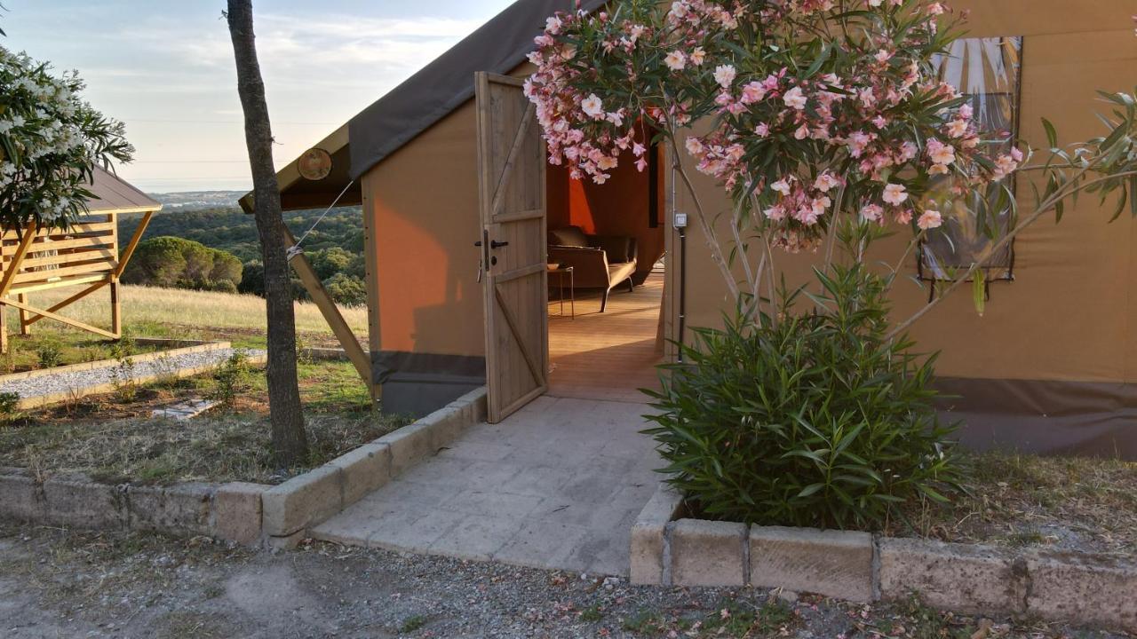 Glamping Debbiare Hotel Рипарбела Екстериор снимка