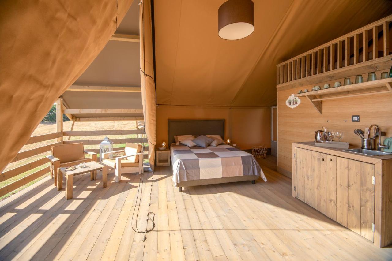 Glamping Debbiare Hotel Рипарбела Екстериор снимка