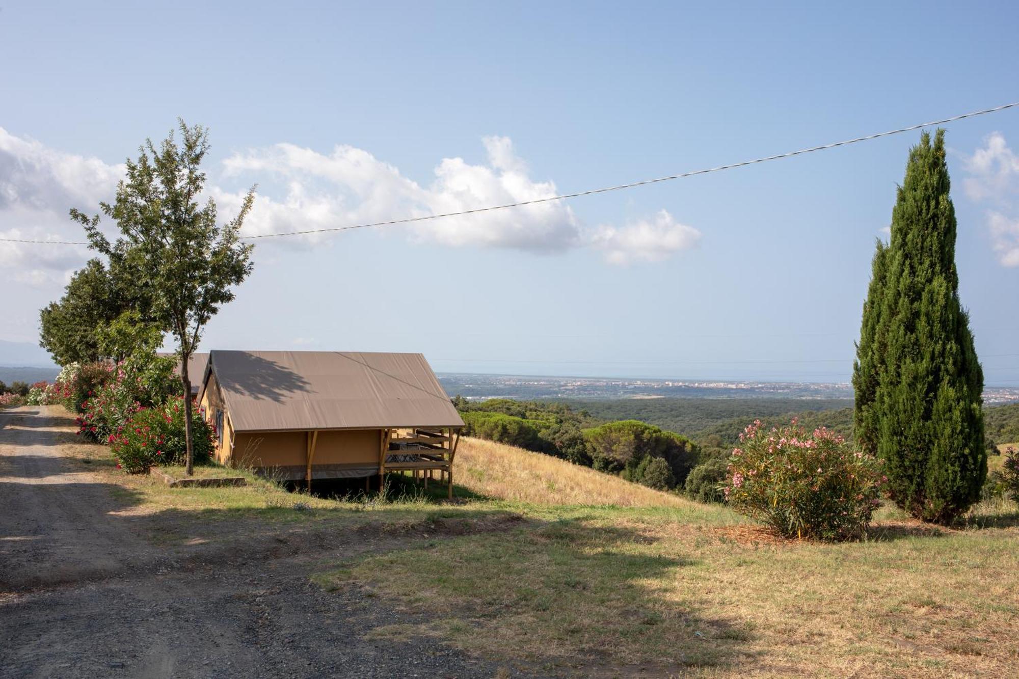 Glamping Debbiare Hotel Рипарбела Екстериор снимка