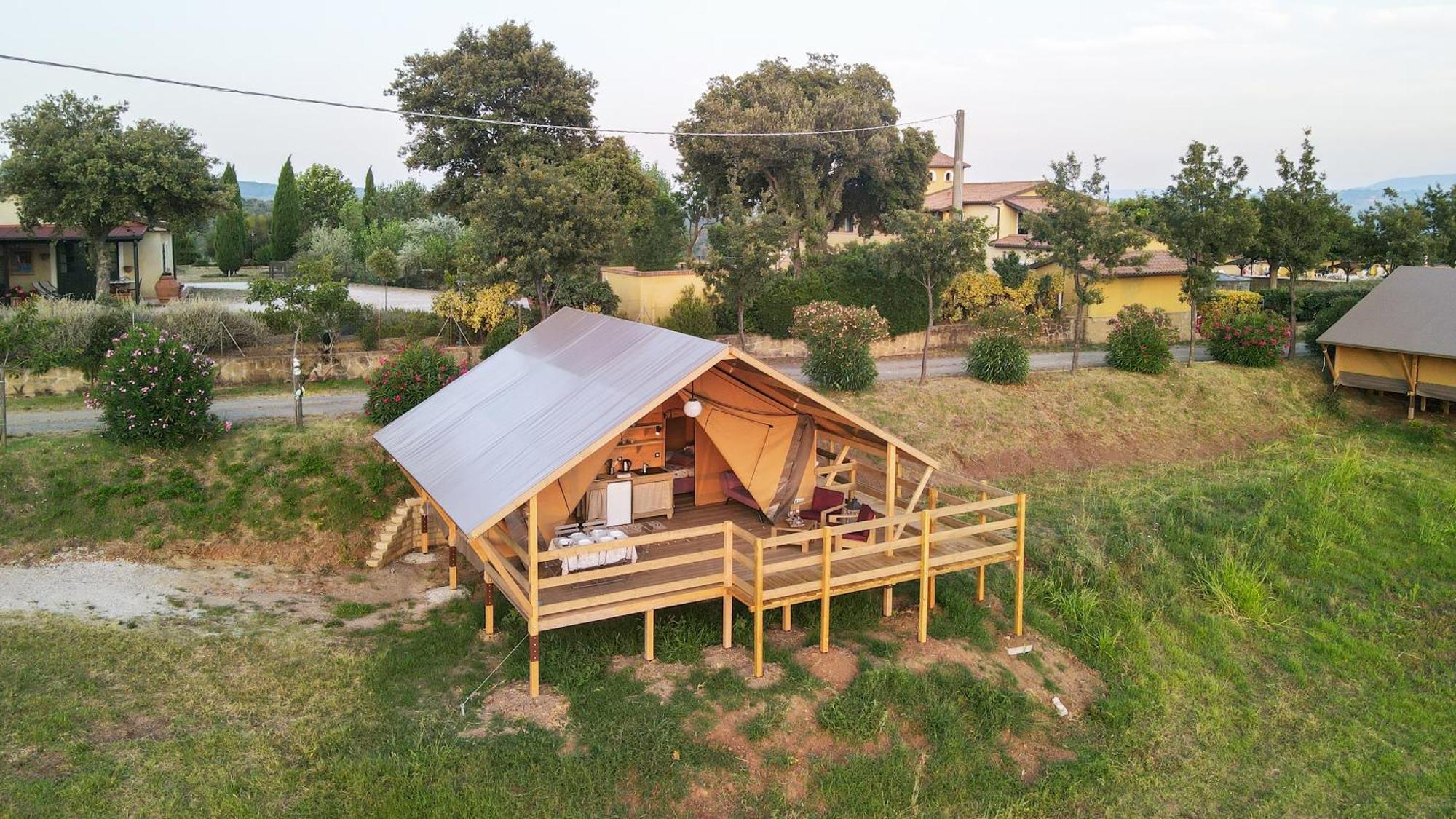 Glamping Debbiare Hotel Рипарбела Екстериор снимка